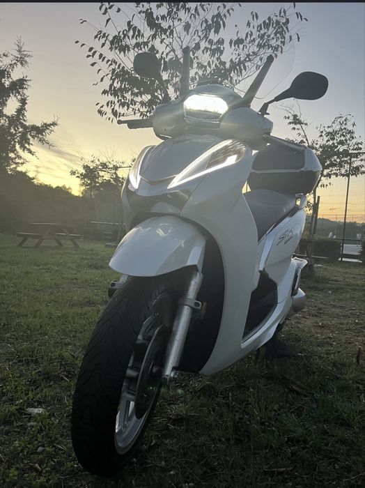 Honda SH 300i Scooter
