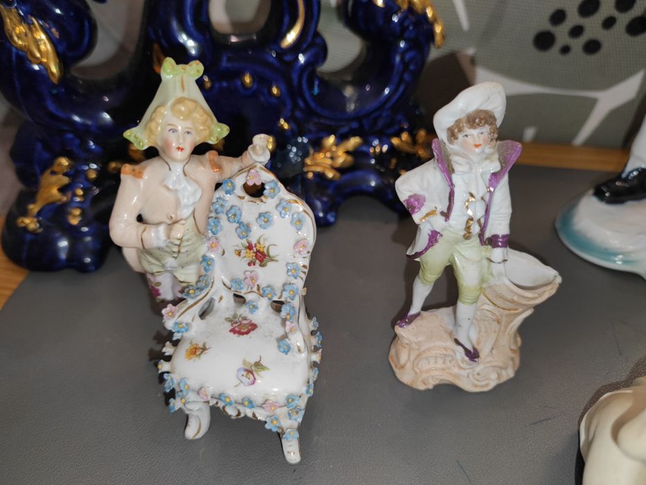 Zestaw figurek porcelanowych Francja