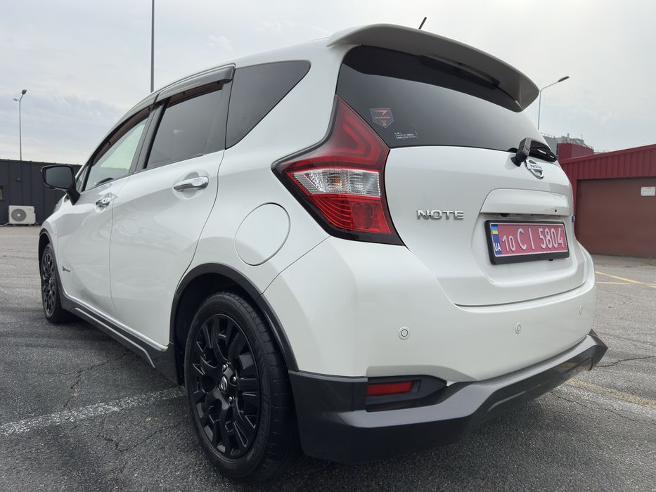 Продам гібрид Nissan Not 1.2 e-Power  2019 рік