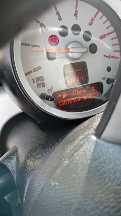Mini Cooper 1.6. Diesel