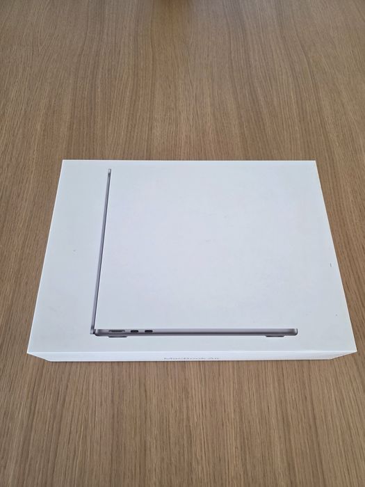 MacBook Air M2 (2022) – Como Novo – 8GB RAM / 256GB SSD