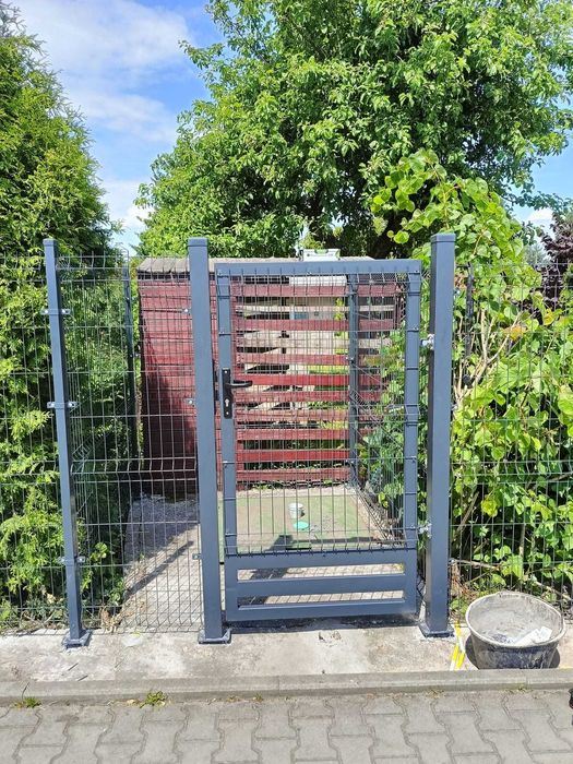 Ogrodzenia płoty panelowe siatki leśne kostki brukowe