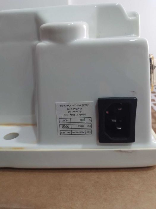 Продам настільну витяжку для манікюра