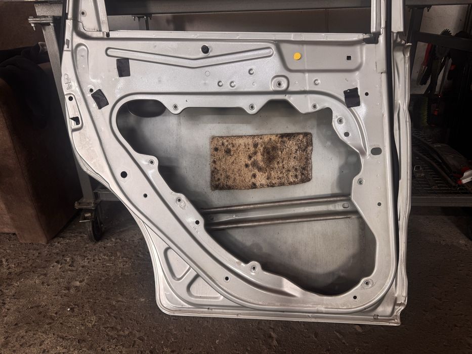 Дверка двері задня ліва Ford c max форд