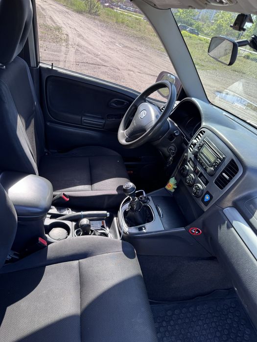 В продажу Suzuki Grand Vitara 2004