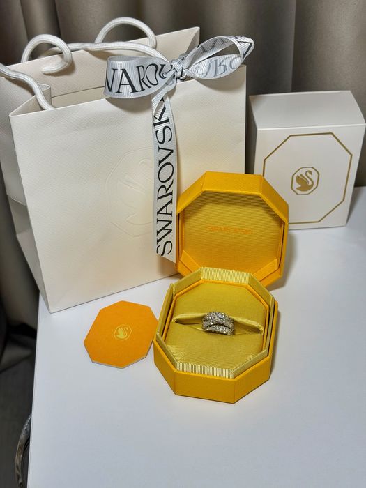 Каблучка/ кільце Swarovski (18)