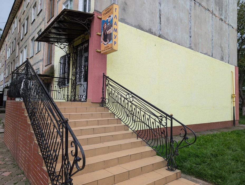 Продається комерційне приміщення (магазин) у м. Бурштин