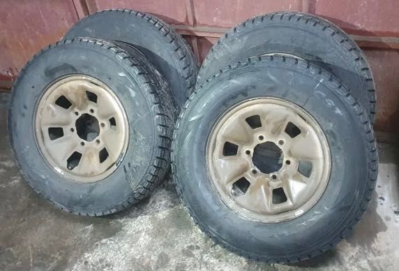 TOYOTA HIACE 4X4 2008г.в. Колёса в сборе