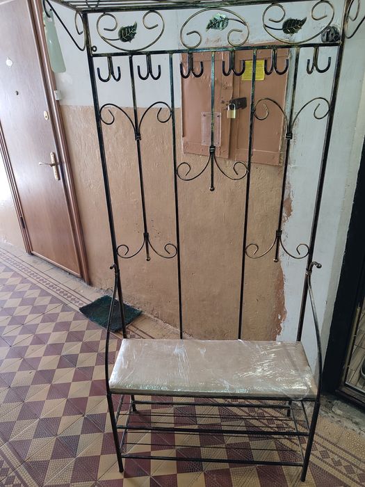 Кована прихожа лавка