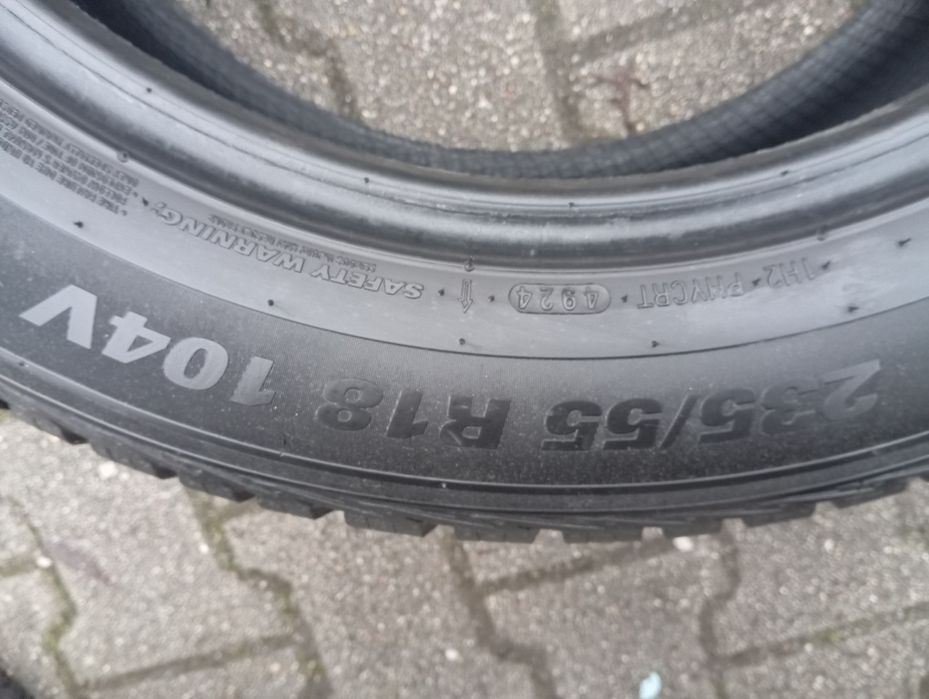 1szt całoroczna Kumho solus 4S SUV HA32+  235/55/18 104V XL  DOT4924