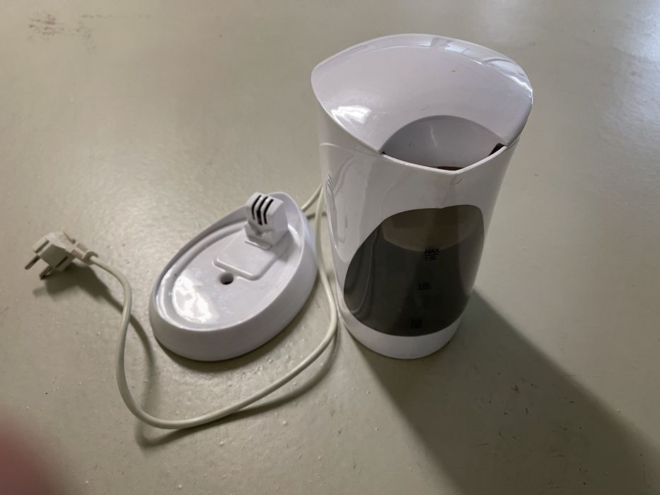 Chaleira branca Kunft