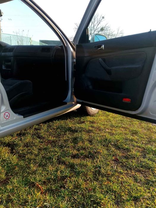 Продам Golf 1998 року. Надійний а саме головне цілий атомобіль