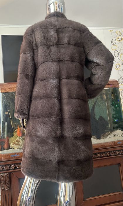 Норковая шуба мокко Kopenhagen Fur, s-m длина 100 Италия в идеале