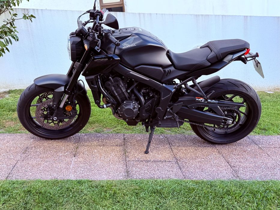 Honda CB 650 r Black Edition