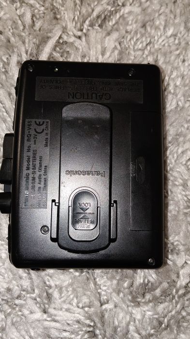 Walkman Panasonic RQ-V65 Stereo Radio Player