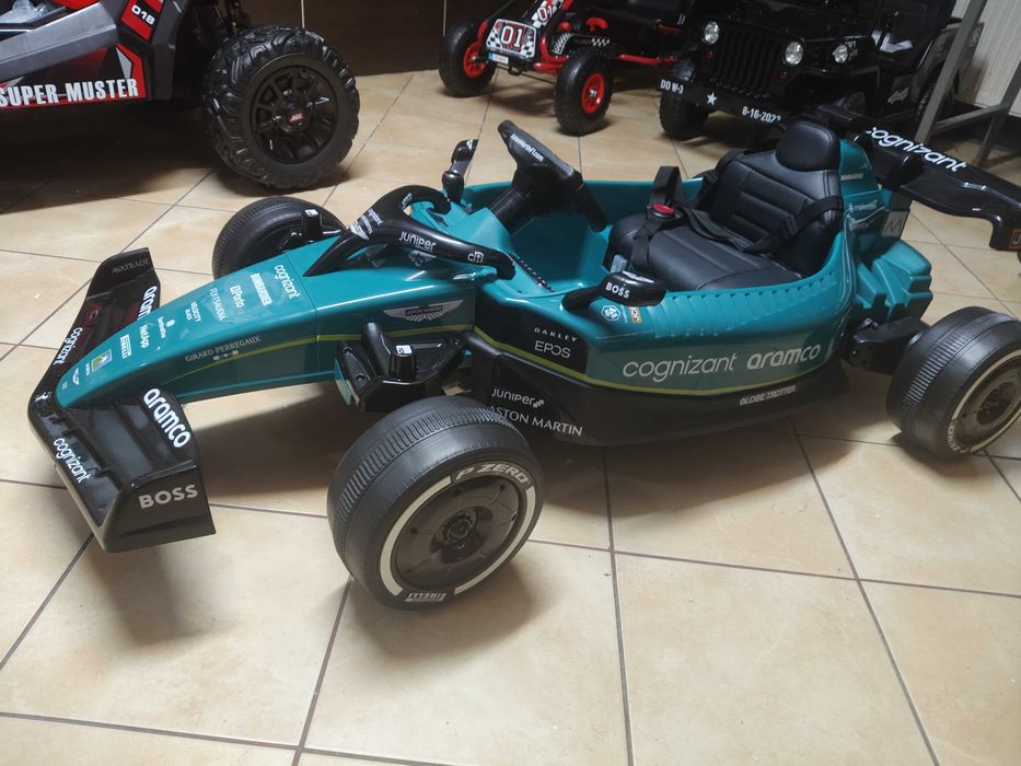Samochód auto Formuła 1 Aston Martin na akumulator dla dzieci