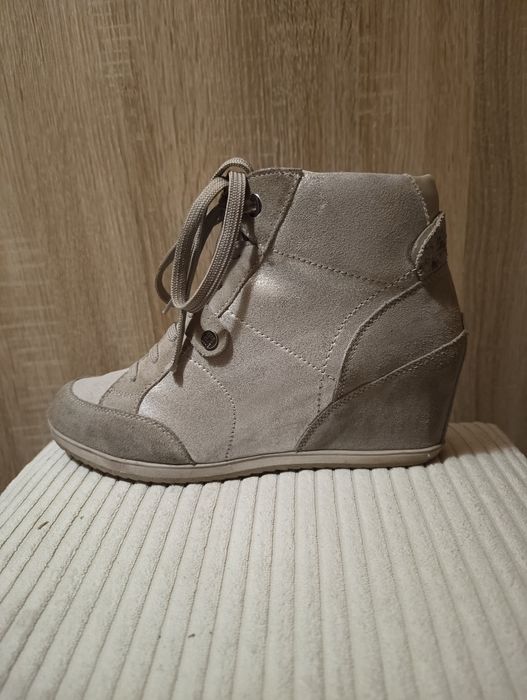 Śliczne srebrne damski botki Geox 40