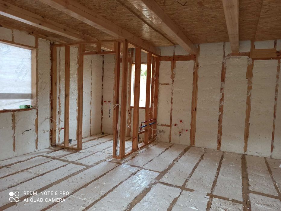 Ocieplenie pianą PUR,  Ocieplanie piana PUR ,  izolacja poddasza