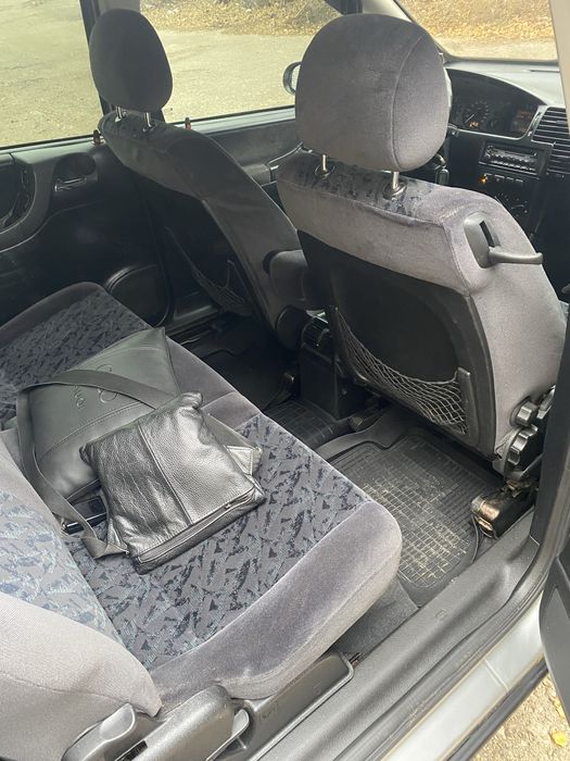 Продам Opel Zafita