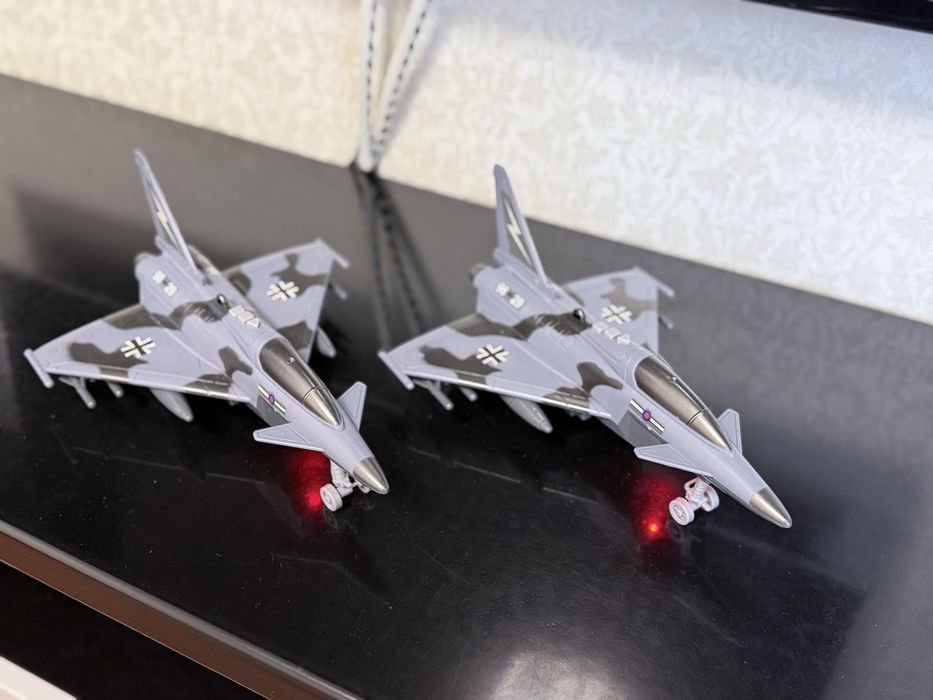 Музичні великі винищувачі істрєбітєлі истребители літак самальот