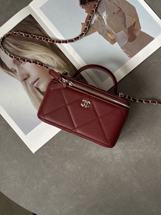 Сумка Chanel Long Vanity With Chain бургунді, чорна