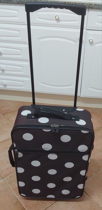 MALA DE VIAGEM DE CABINE. Casa, Férias, Quarto,Sala,Arrumação,Passeio.