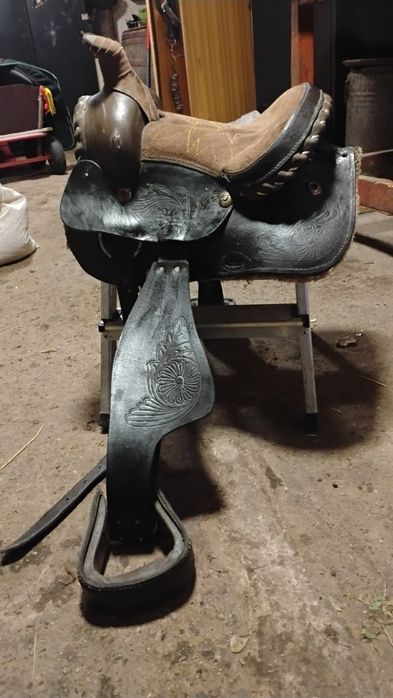 Siodło westernowe + popręg gratis