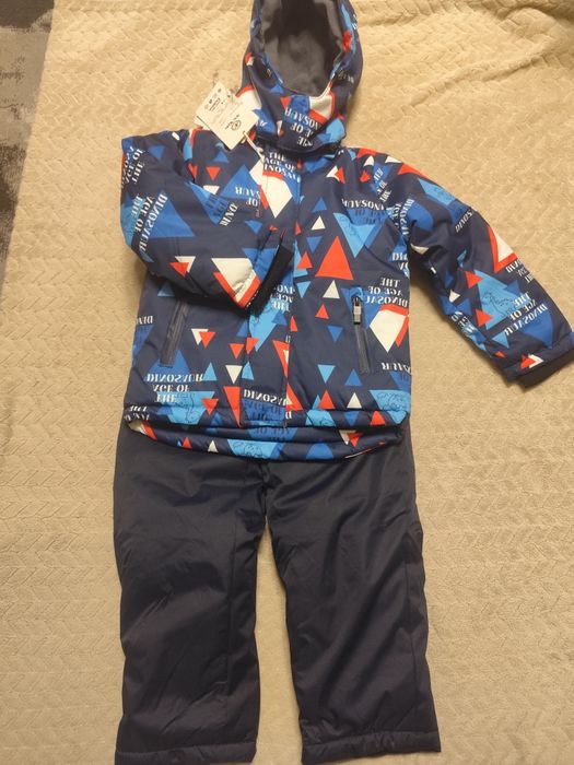Nowy kombinezon spodnie+kurtka r. 110