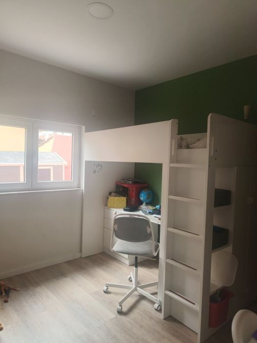 Beliche ikea com secretária