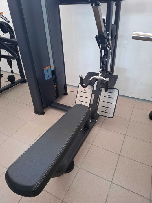 Dwufunkcyjna maszyna do treningu pleców lat pulldown/seated row RE8026