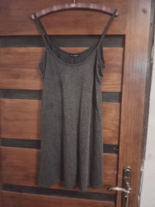 Sukienka Charm rozm.S/M,viskoza,stan bardzo dobry.