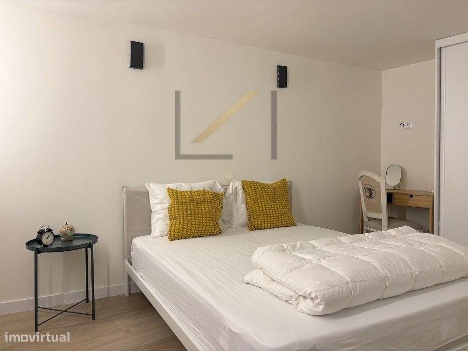 Apartamento T1 luminoso na Parede