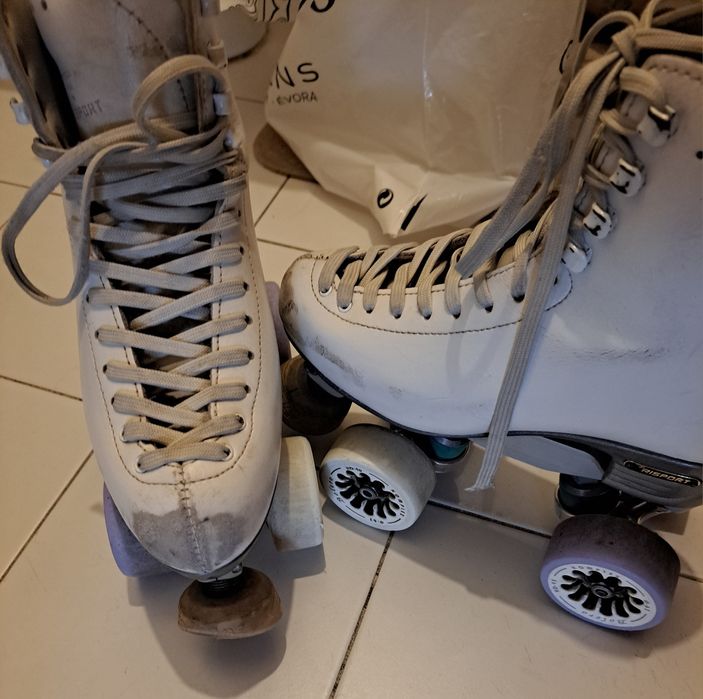 Patins de patinagem artistica tam.235