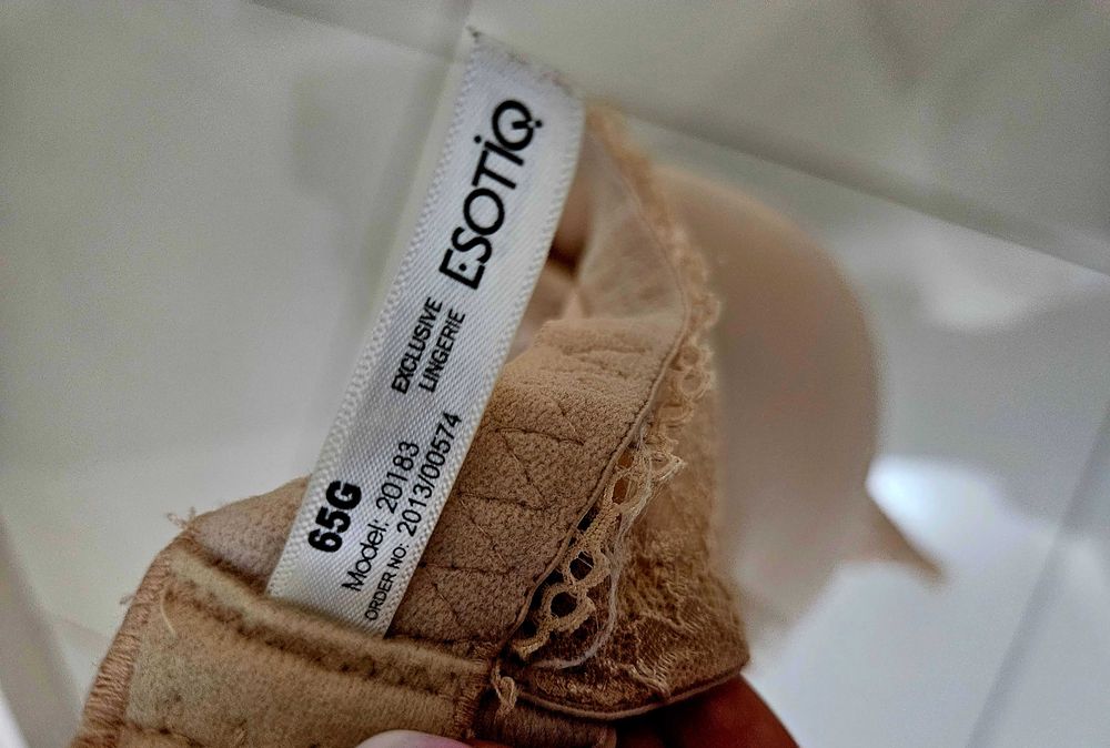 Biustonosz Esotiq, rozm.65G, bezowy, usztywniony, jak nowy