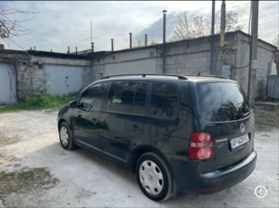 Подам гарне,сімейне авто