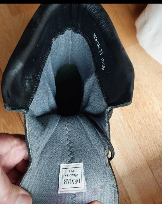 Buty skórzane Vibram