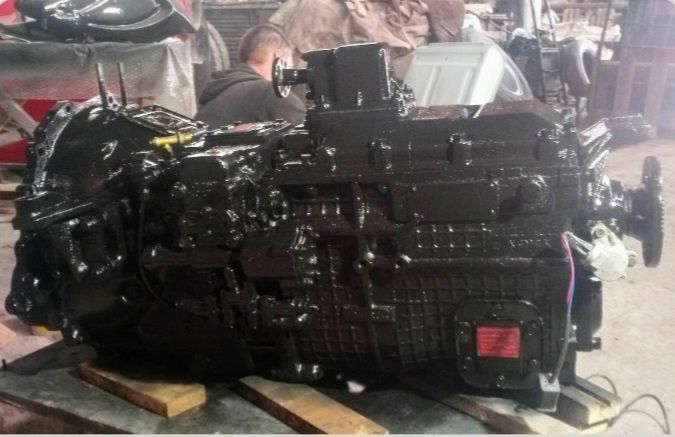 Коробка передач КАМАЗ з дільником