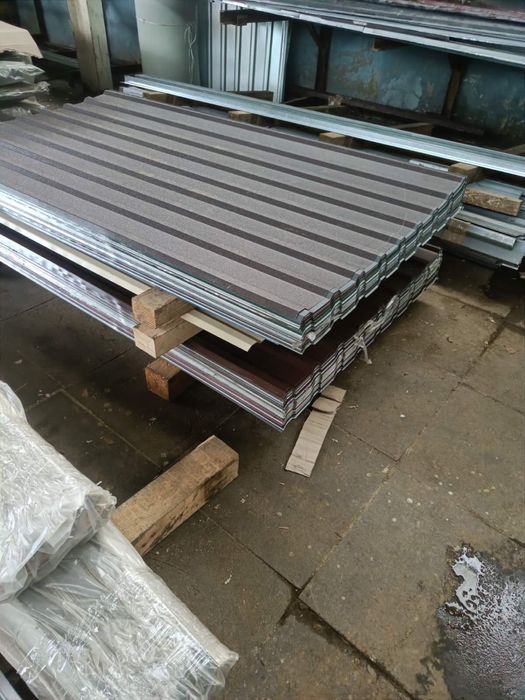 Профлист металочерепиця у великих обємах в наявносі Титова1 Совхозна7