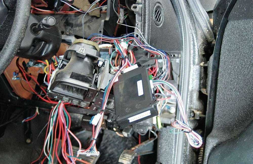 АВТОЗВУК автомагнітола 2din мультируль системи автоелектрик установка