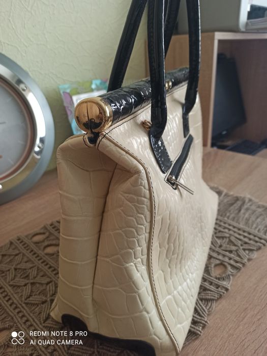 Сумки жіночі з натуральної шкіри