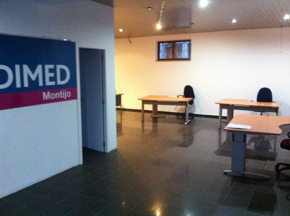 Alugo Loja na circular no Montijo