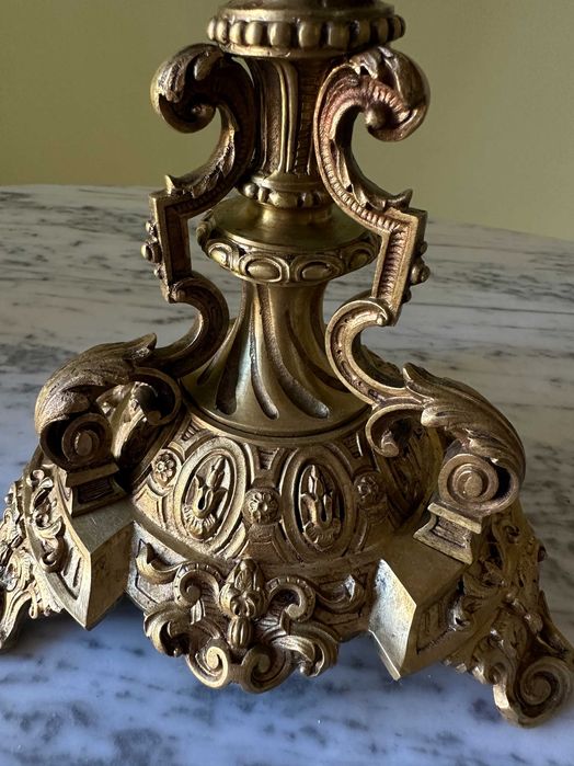 Бронзовий антикварний годинник камінний з канделябрами часы каминные