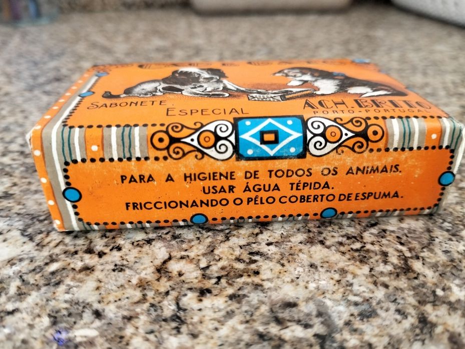 Sabonete Ach. Brito "Cão e Gato"