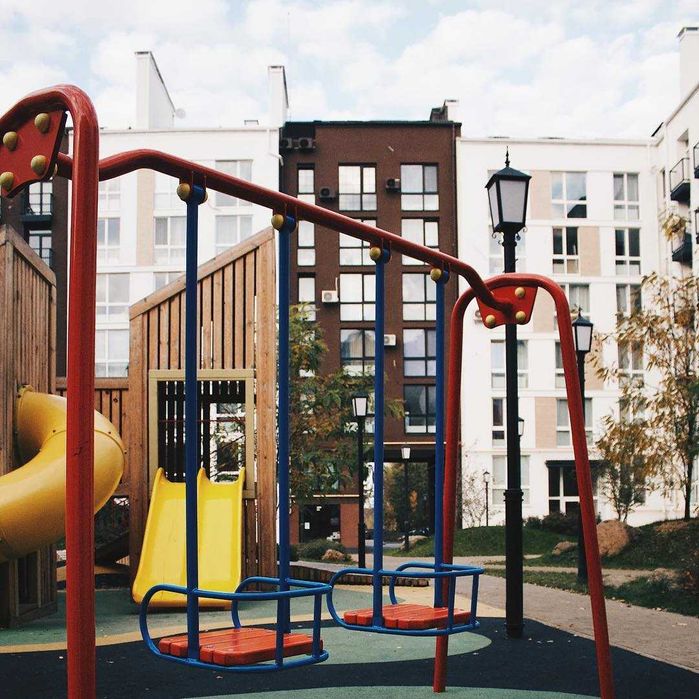 Продаж 2-кімнатної квартири в центрі Білогородки, ЖК CENTER