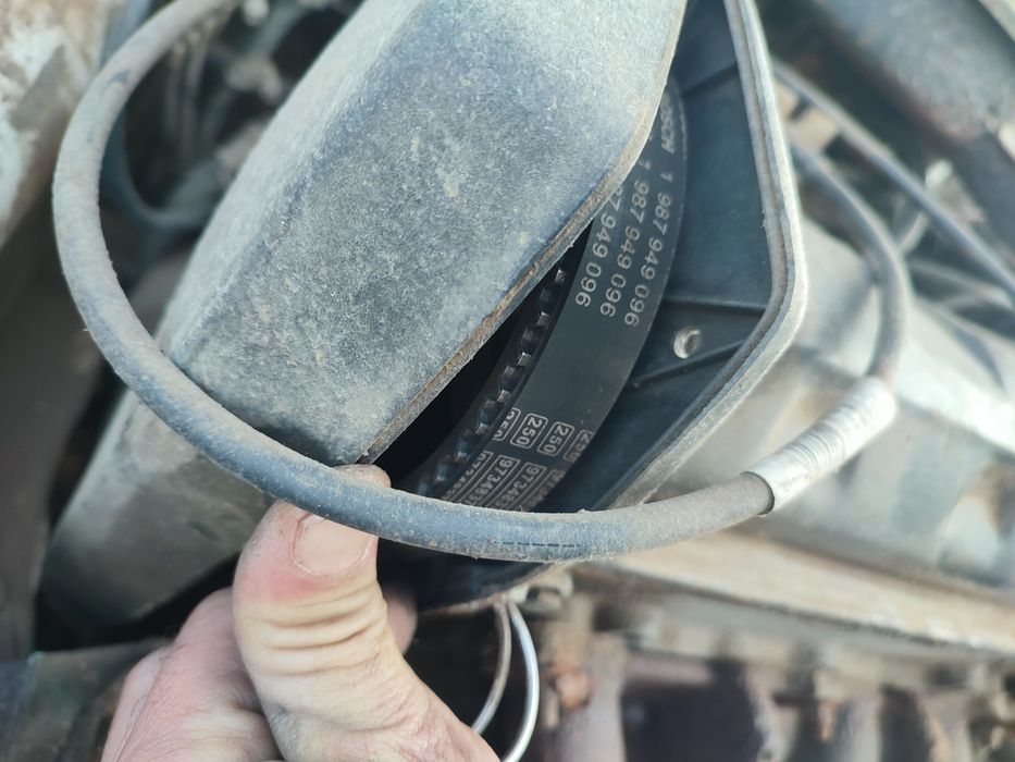 Volkswagen Polo читайте описание