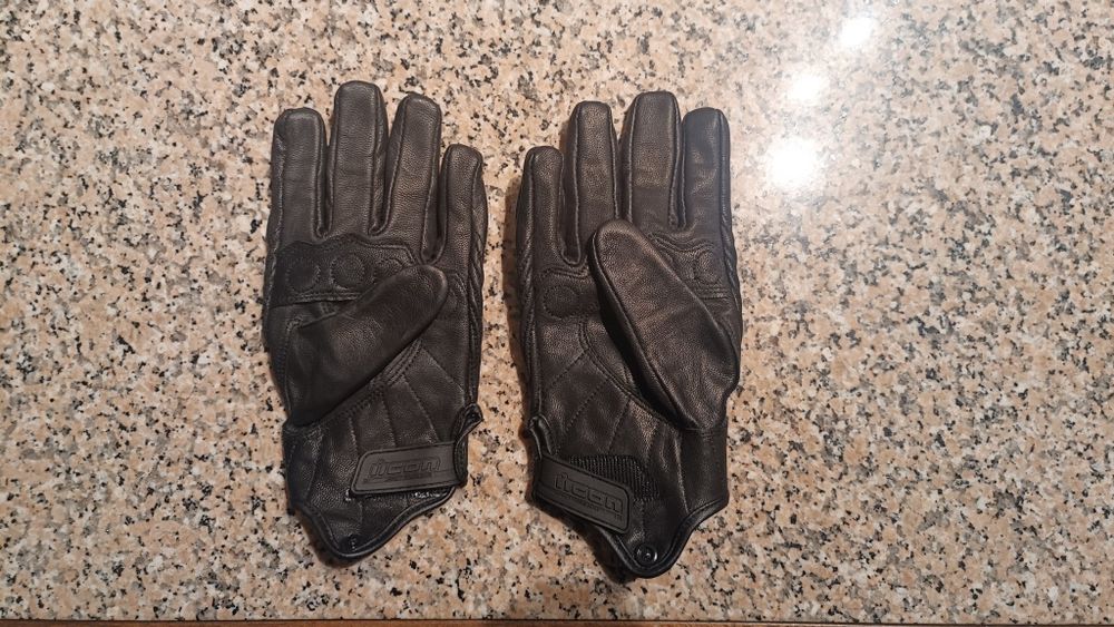 Luvas de Motociclismo ICON Pursuit – Tamanho M – Quase Novas