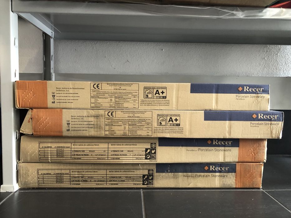 Mosaicos Recer Infinity black nat. 4 caixas. Novos