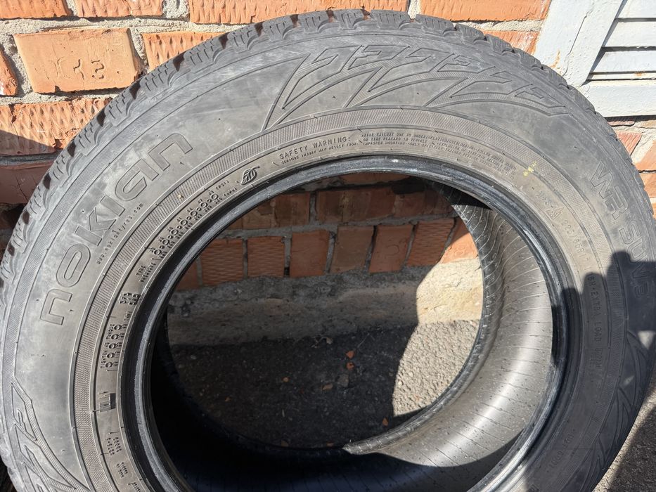 Шини Nokian та Шини Vredestein 225/65 R17 4шт