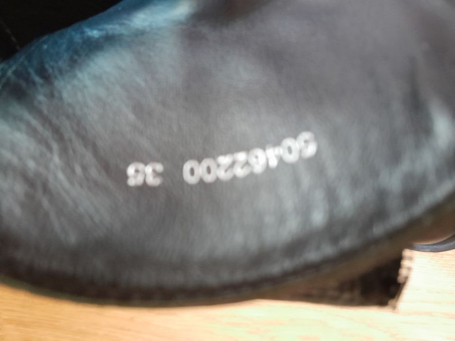 Черевики Hugo Boss 35 р