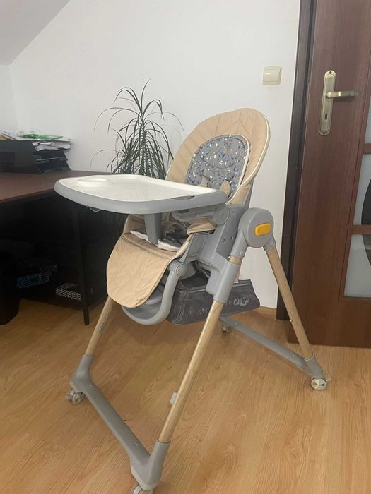 Krzesełko do karmienia kinderkraft lastree z pałąkiem